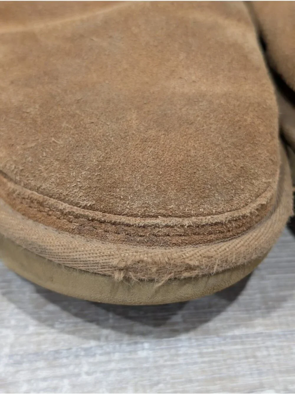 UGG neumel shoes